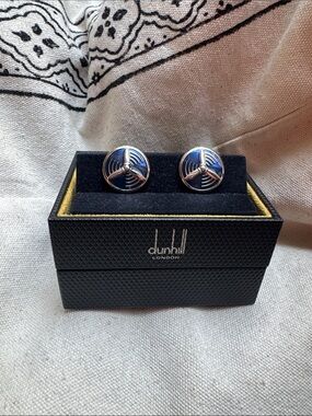 Cufflinks